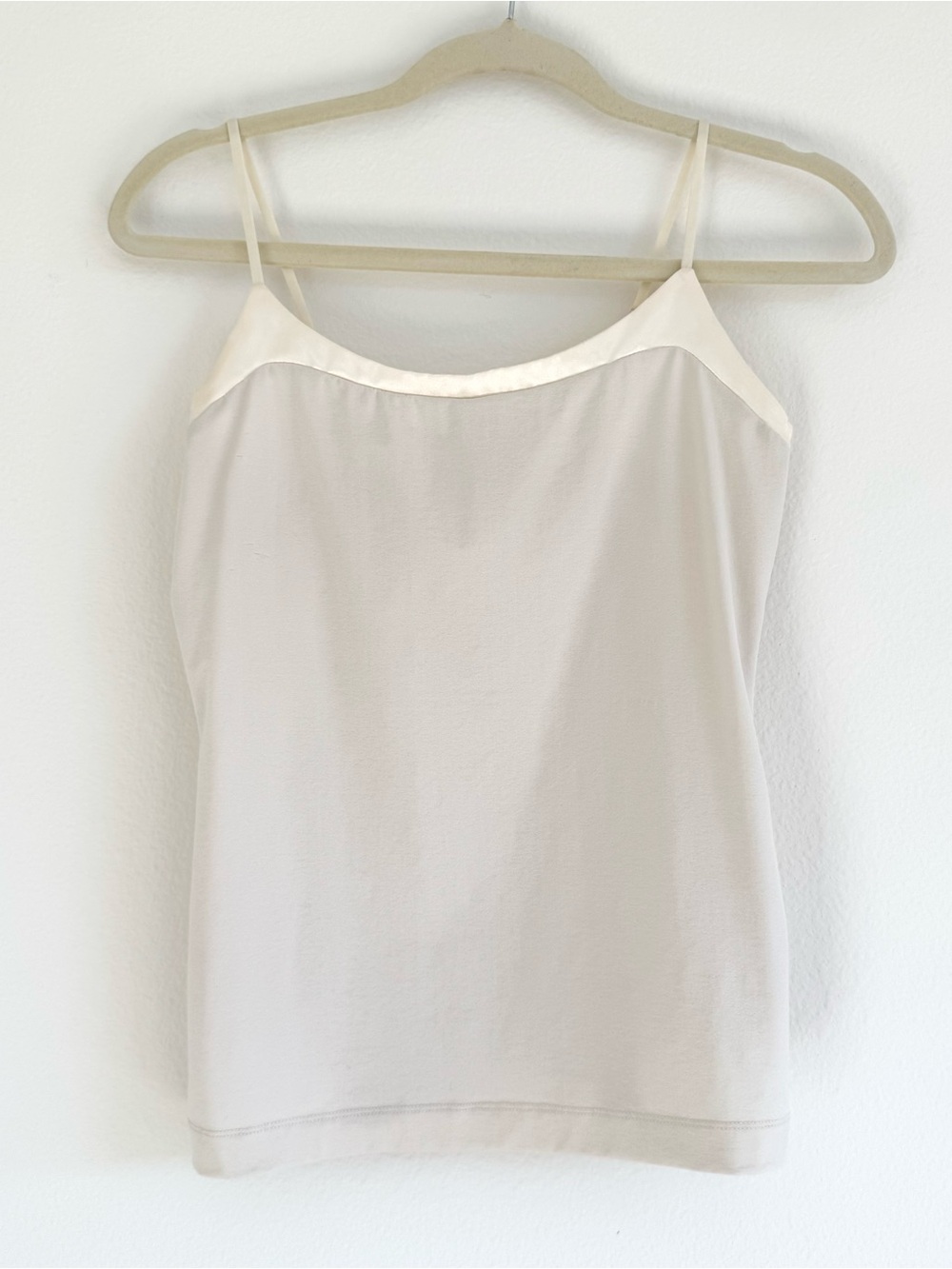 Banana Republic Camisole Top Contrast Satin Silky Neck Trim Cami